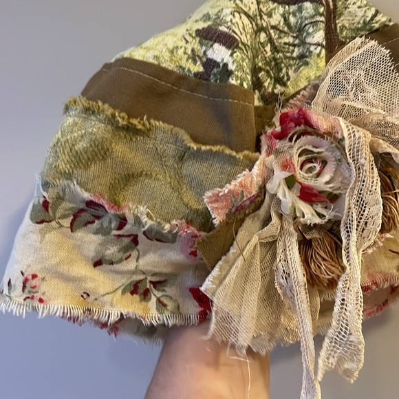 Handmade hat - Picture 2 of 3